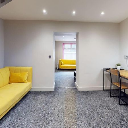 Neat Retreat Graig Pontypridd别墅 外观 照片