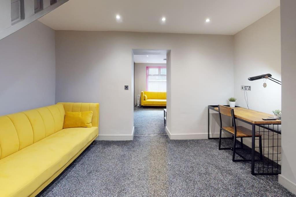 Neat Retreat Graig Pontypridd别墅 外观 照片