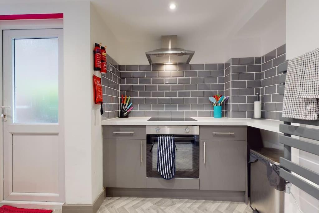 Neat Retreat Graig Pontypridd别墅 外观 照片