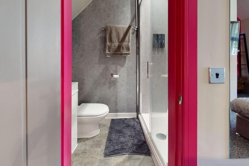 Neat Retreat Graig Pontypridd别墅 外观 照片