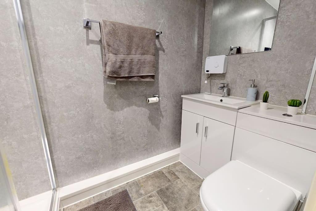 Neat Retreat Graig Pontypridd别墅 外观 照片
