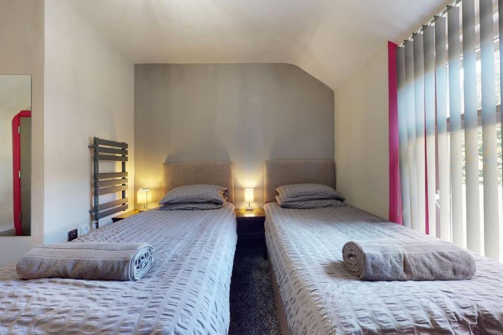 Neat Retreat Graig Pontypridd别墅 外观 照片